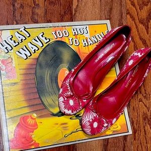 Antonio Melani heels size 7.5!